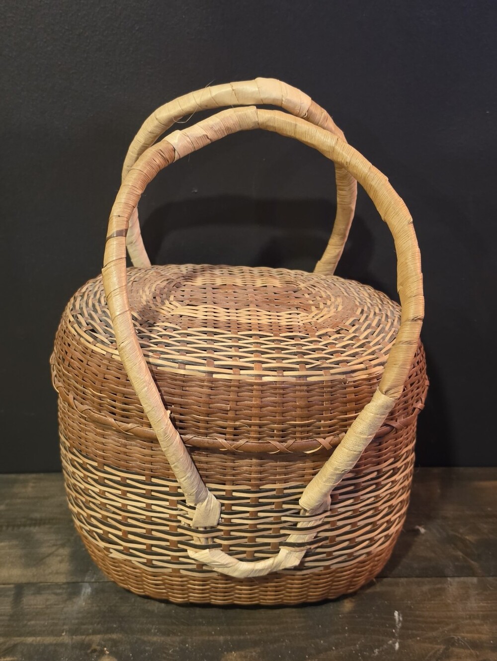 Woven Round Wicker Basket with Lid & Dual Wrapped Loop Handles Boho